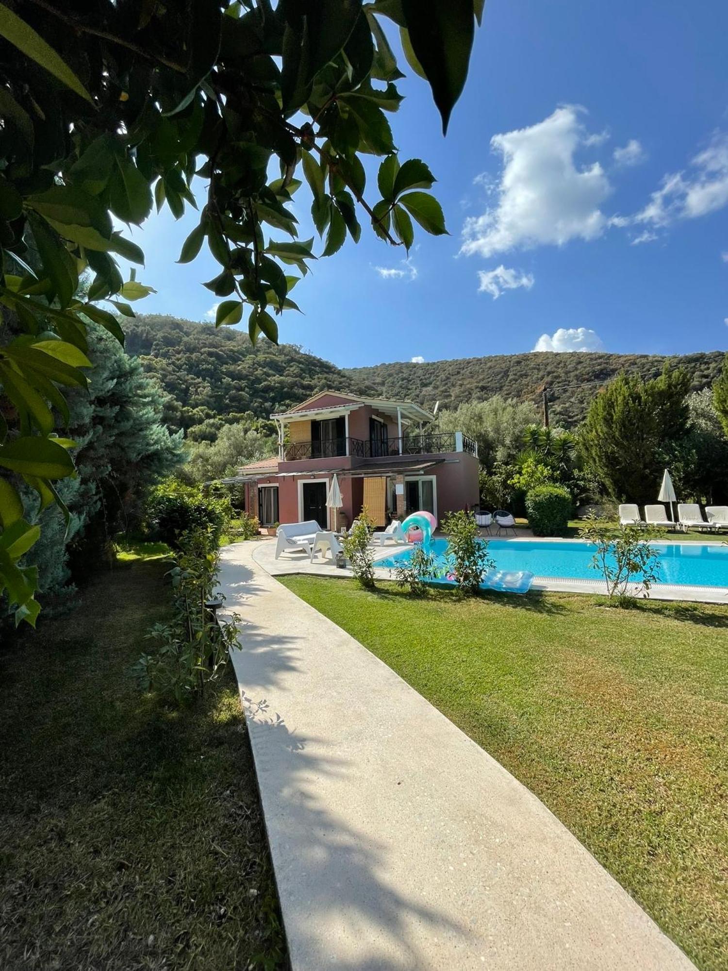 Gialos Villas 1-2 With A Private Pool Mikros Gialos Exterior photo